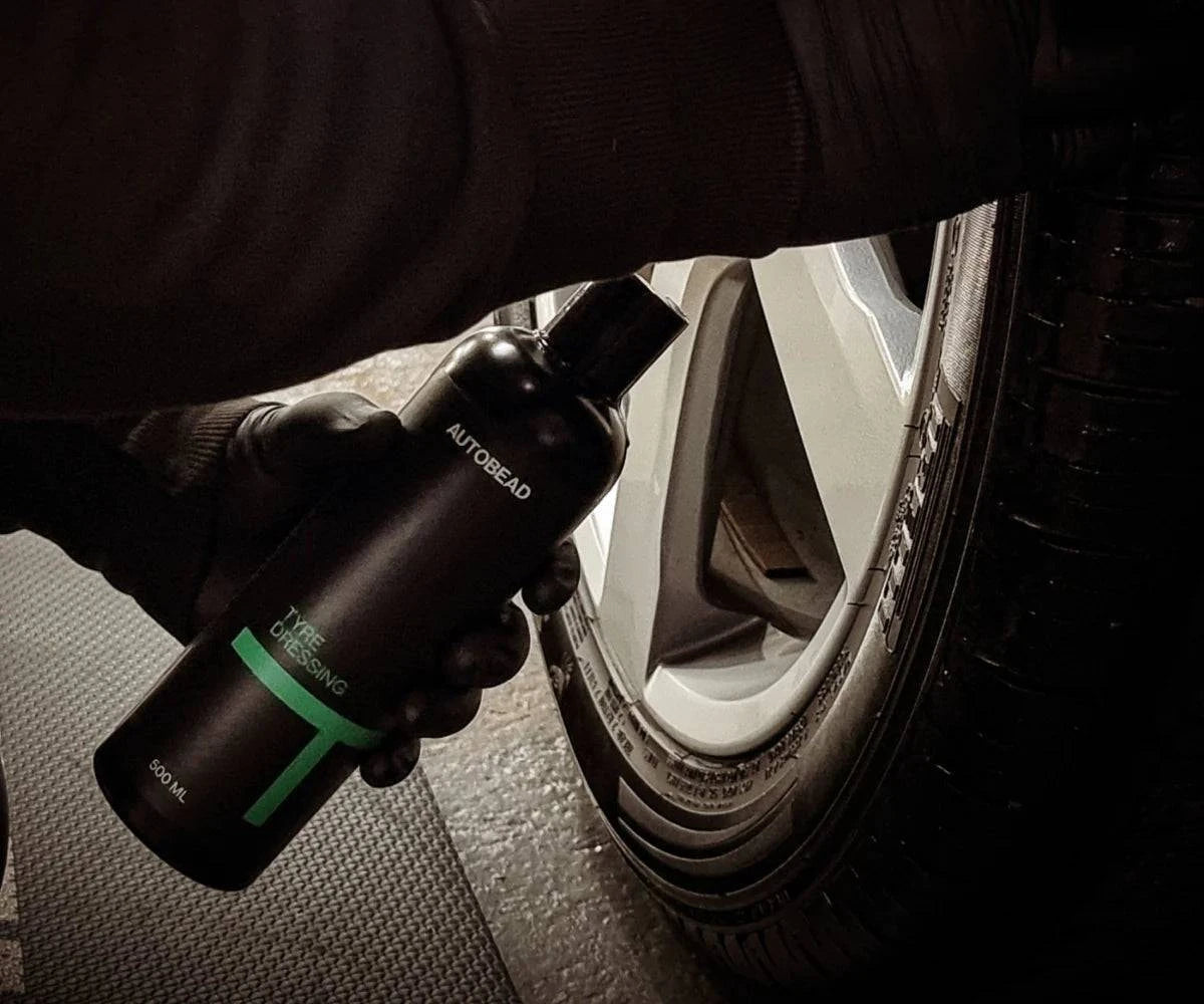 Revitalise your tyres with Autobead tyre dressing to provide a fresh finish and protect them from uv rays and cracking.